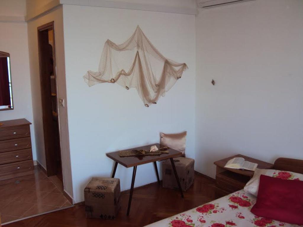 Rooms Raos Брела Екстер'єр фото