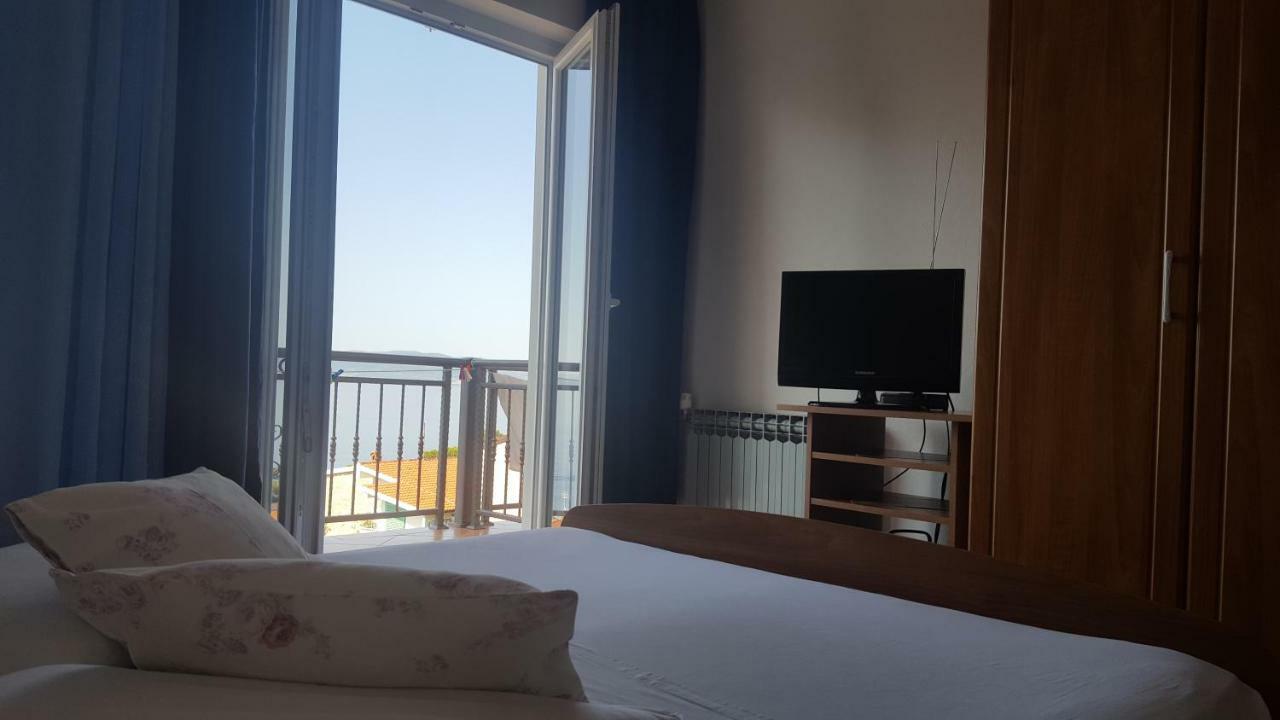 Rooms Raos Брела Екстер'єр фото